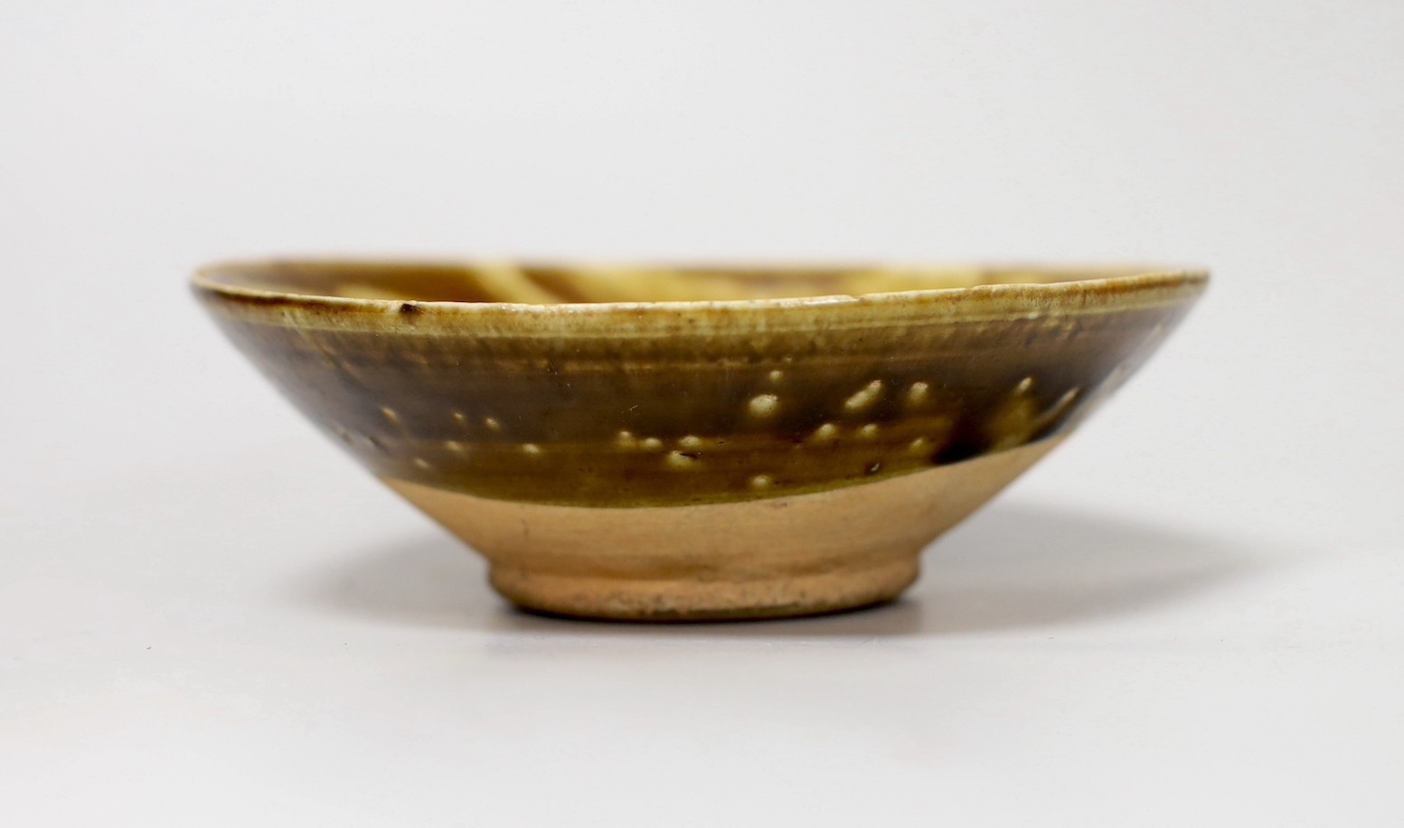 A Chinese Jizhou type bowl, Song dynasty or later. 16cm diameter